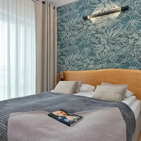 Stylish With A Balcony In Downtown By Renters Апартаменты Гданьск